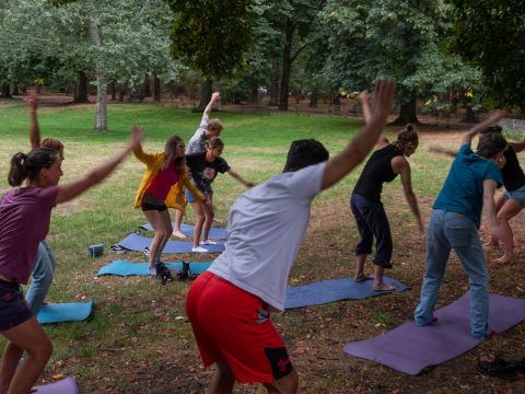Yoga im Park